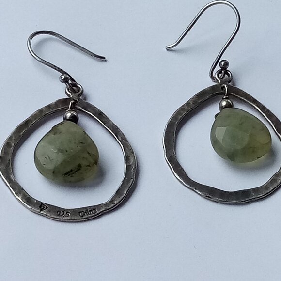 SILPADA 925 STERLING SILVER HAMMERED GREEN RUTILATED QUARTZ EARRONGS W1811 2927 - Picture 2 of 5